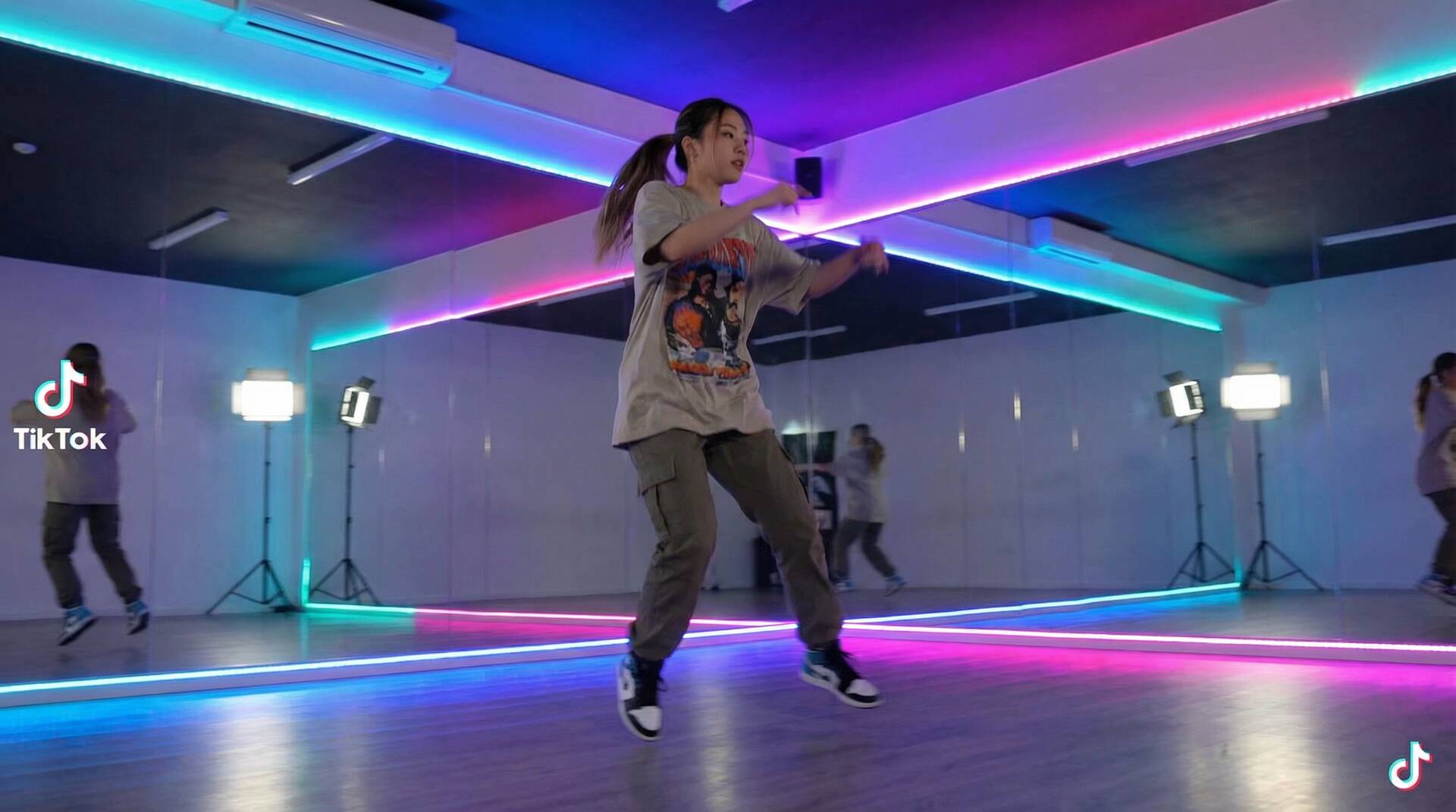 青青草视频美少女写真视频